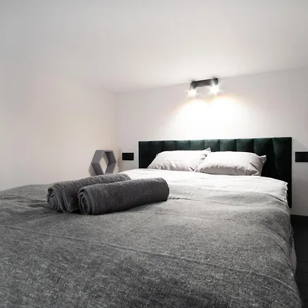 Dream Aparts - Piotrkowska 126 Widok Na Deptak Apartment Lodz